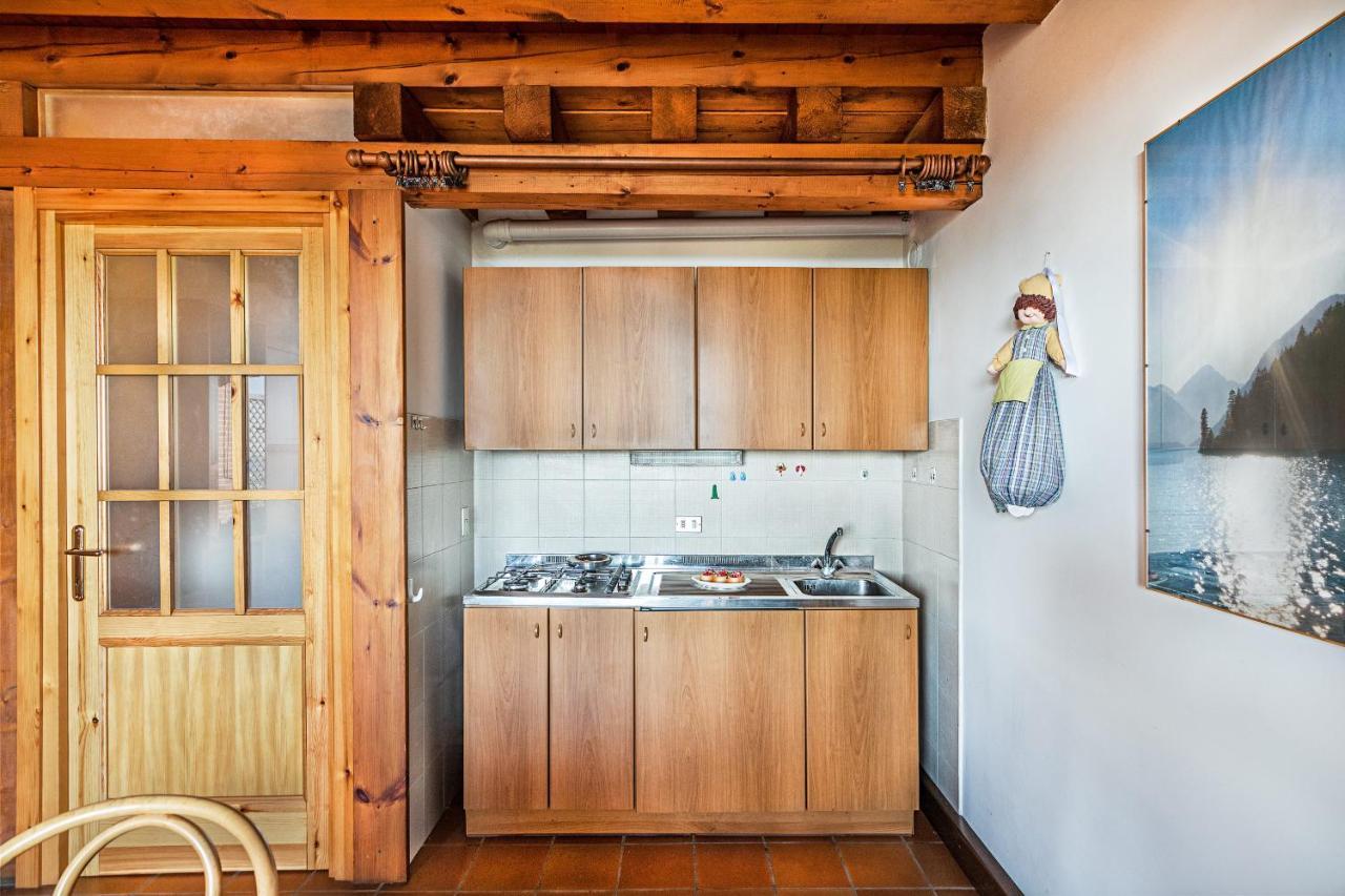 Residence Moniga Porto 1-08 By Wonderful Italy Moniga del Garda Exteriör bild
